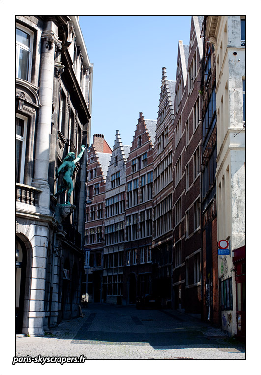 https://www.pss-archi.eu/membres/Nekobasu/antwerpen/005.jpg