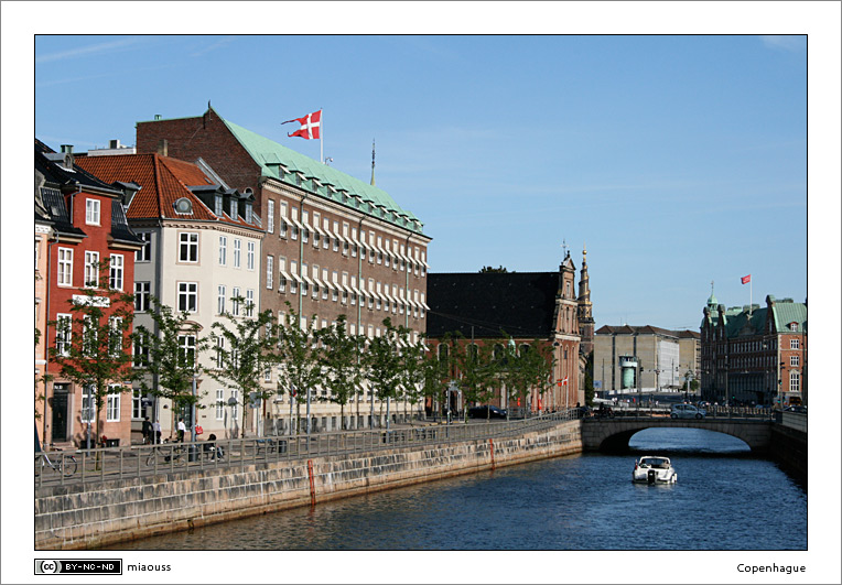 https://www.pss-archi.eu/membres/Nekobasu/copenhague/12.jpg