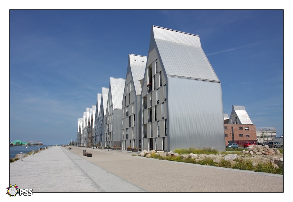 https://www.pss-archi.eu/membres/Nekobasu/dunkerque/gables20110731-1.jpg