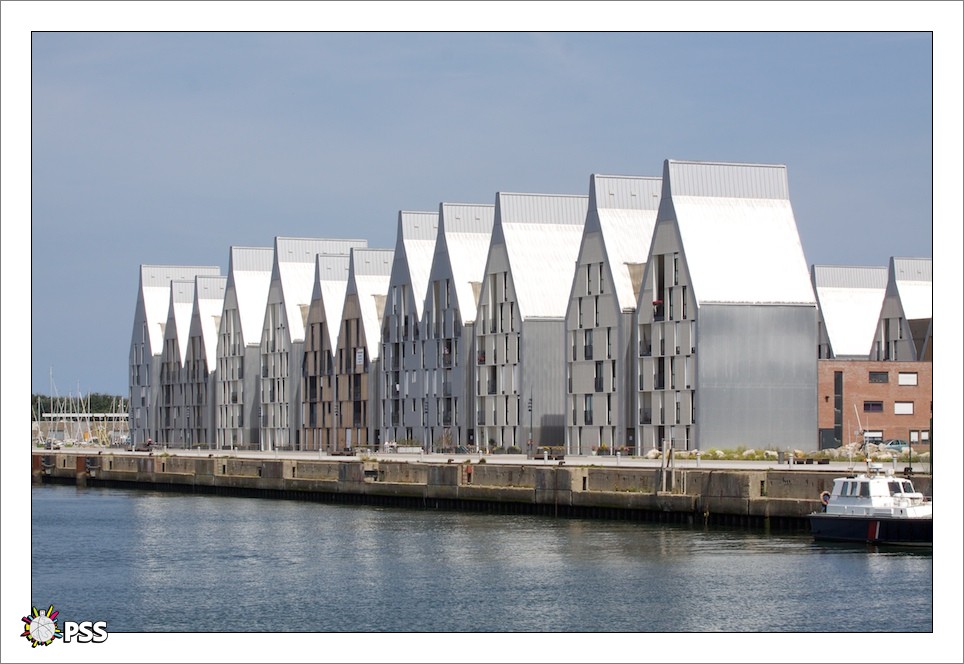 https://www.pss-archi.eu/membres/Nekobasu/dunkerque/gables20110731-2.jpg