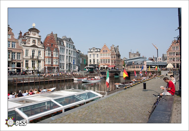 https://www.pss-archi.eu/membres/Nekobasu/gent/1304281647.jpg
