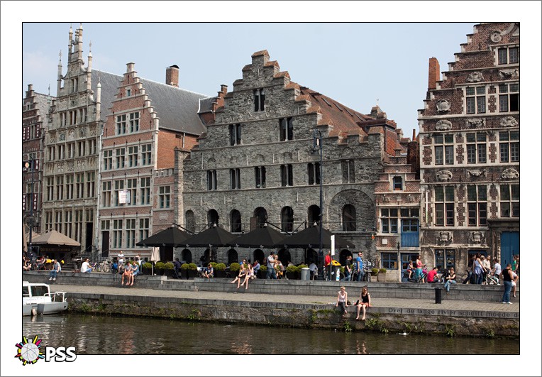 https://www.pss-archi.eu/membres/Nekobasu/gent/1304283334.jpg
