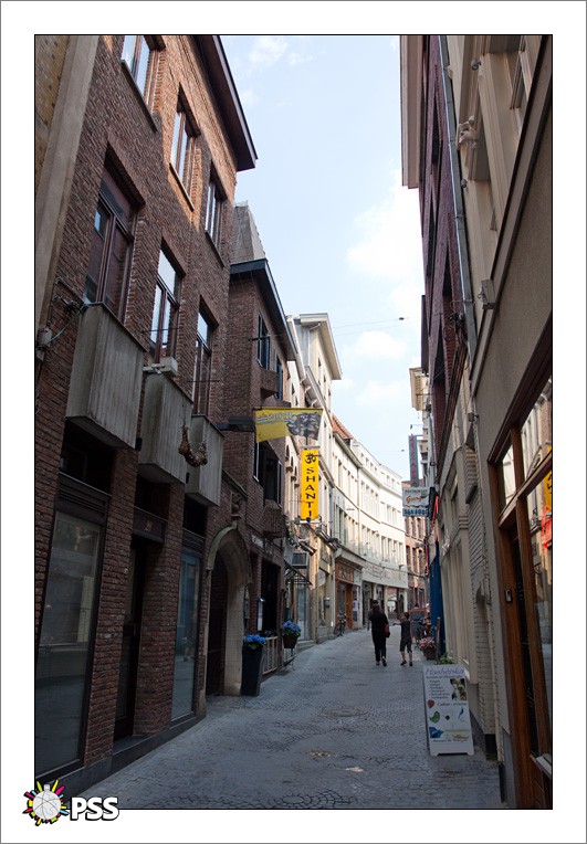 https://www.pss-archi.eu/membres/Nekobasu/gent/1304283847.jpg