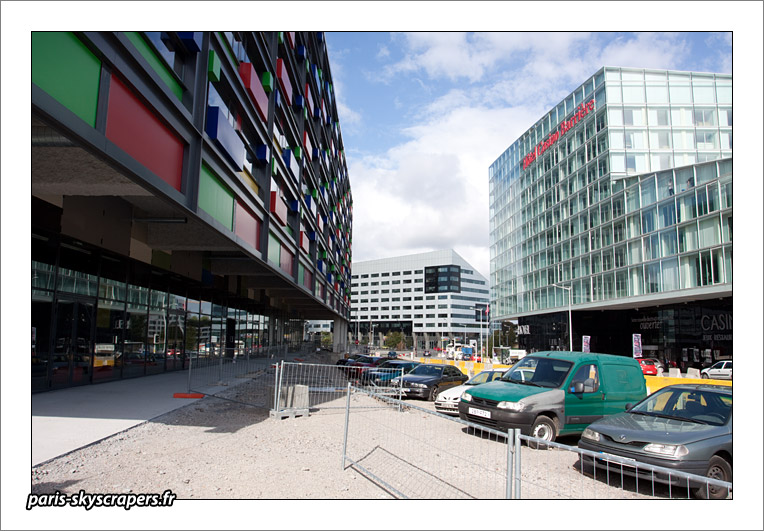 https://www.pss-archi.eu/membres/Nekobasu/lille/euralille-20100925-1.jpg