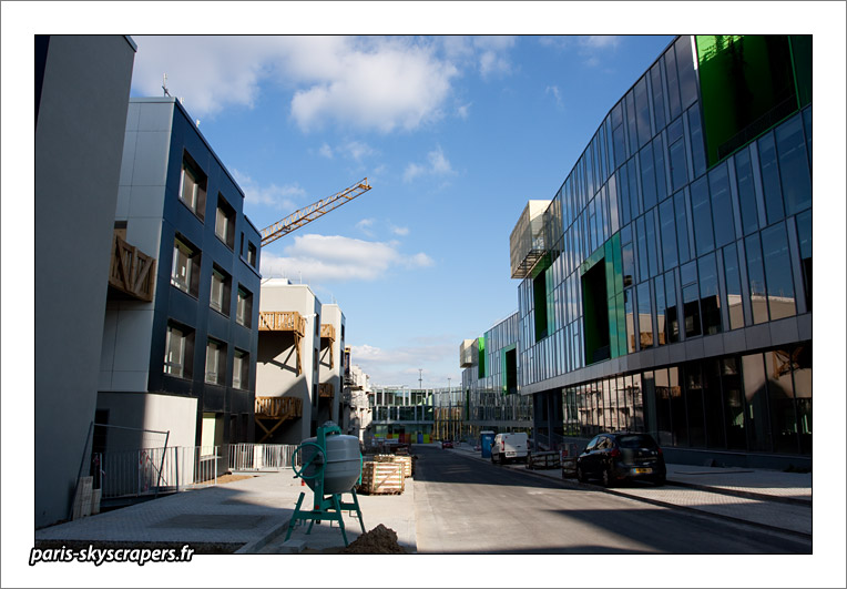 https://www.pss-archi.eu/membres/Nekobasu/lille/euralille-20101017-1.jpg