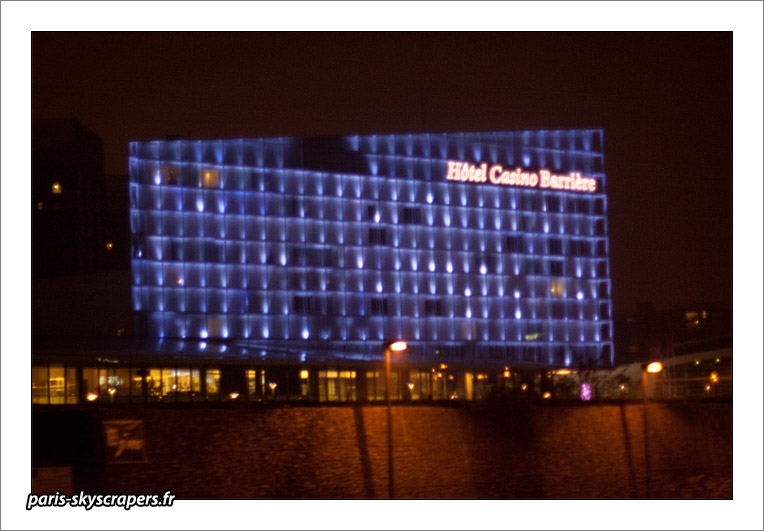 https://www.pss-archi.eu/membres/Nekobasu/lille/hotel_barriere-20101222.jpg