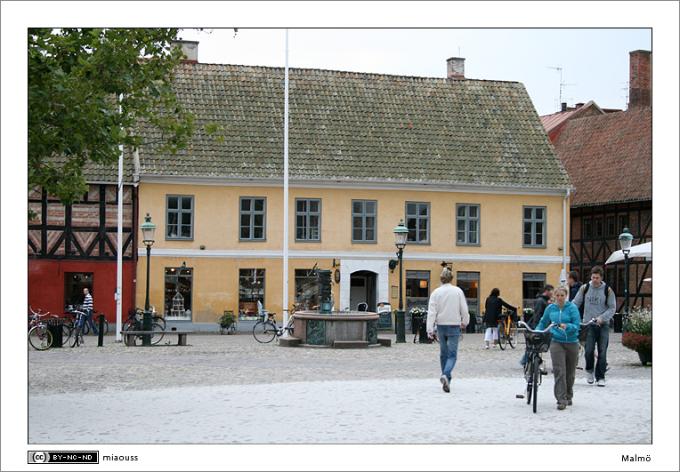 https://www.pss-archi.eu/membres/Nekobasu/malmoe/39.jpg