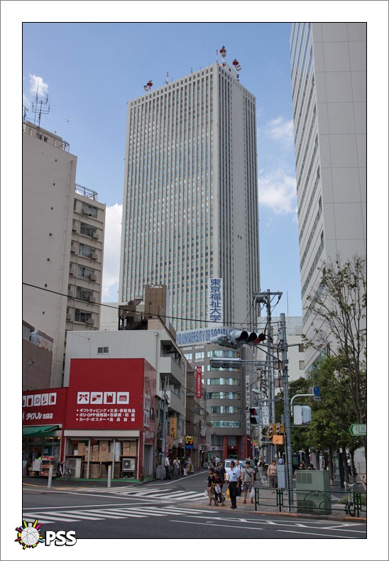 https://www.pss-archi.eu/membres/nekobasu/tokyo/302.jpeg