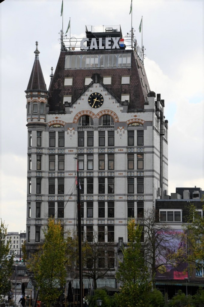 https://www.pss-archi.eu/photos/membres/11765/l/2024/10/1730020839swau.jpg