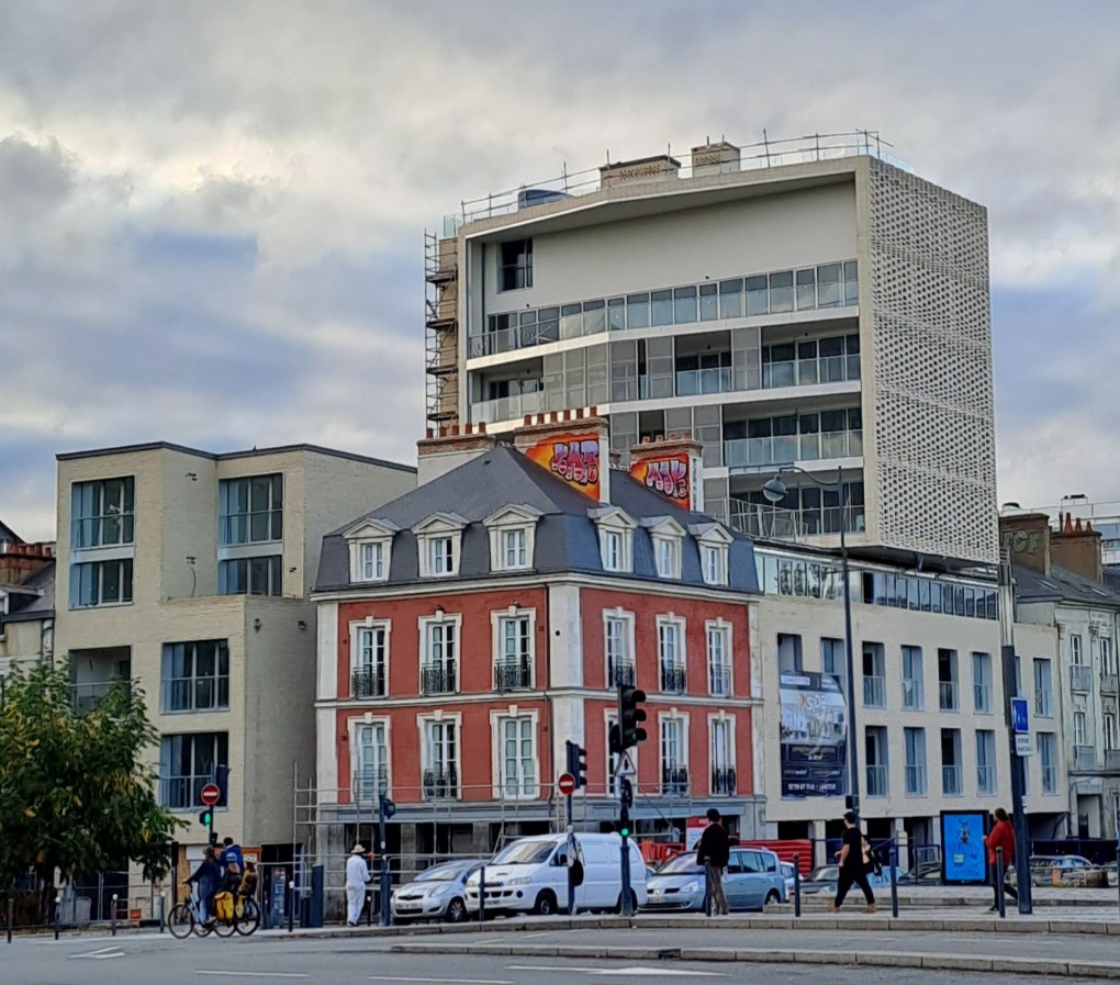 https://www.pss-archi.eu/photos/membres/13651/l/2022/10/1665940105lyfy.jpg
