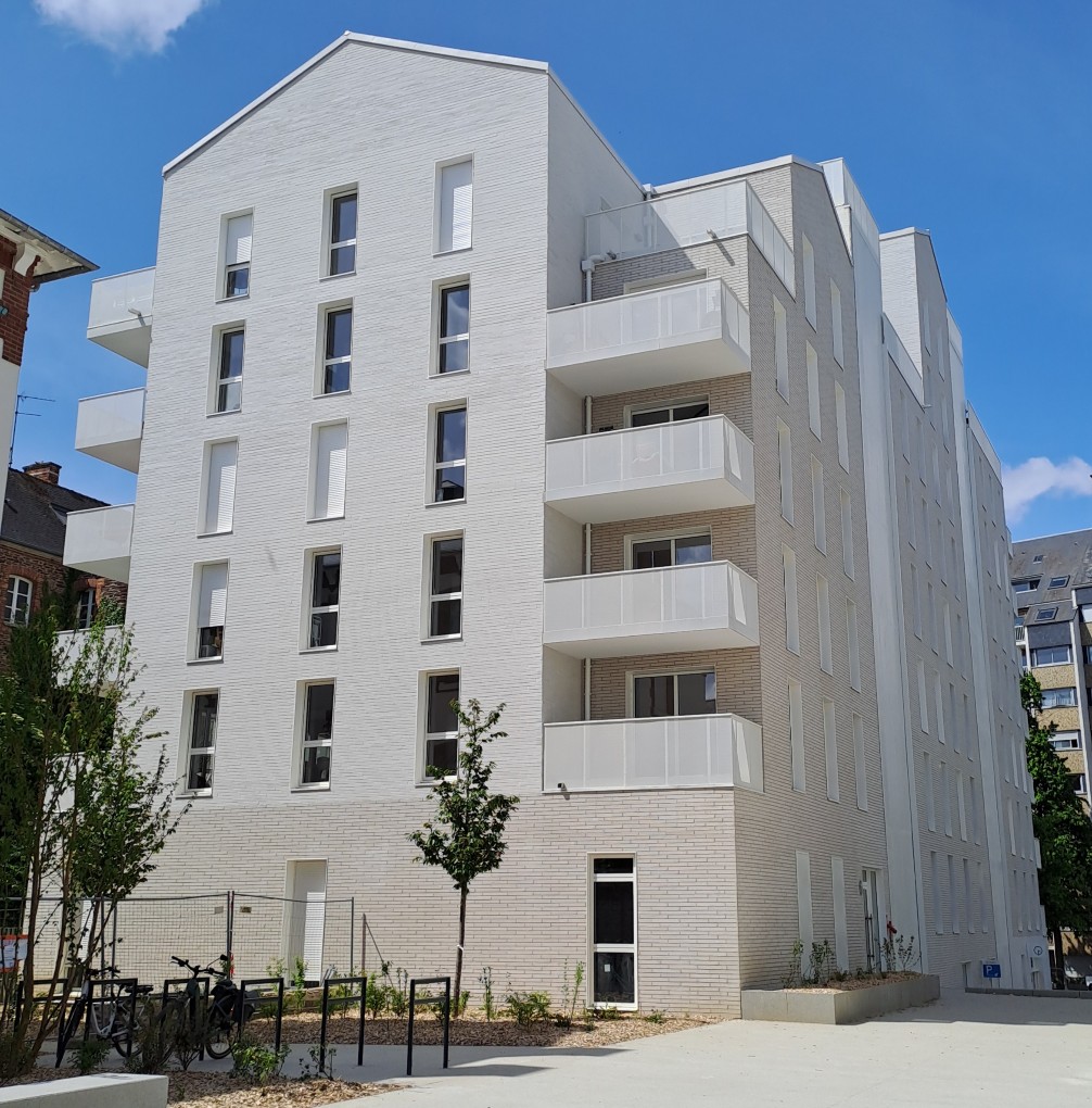 https://www.pss-archi.eu/photos/membres/13651/l/2023/05/1683900891esay.jpg