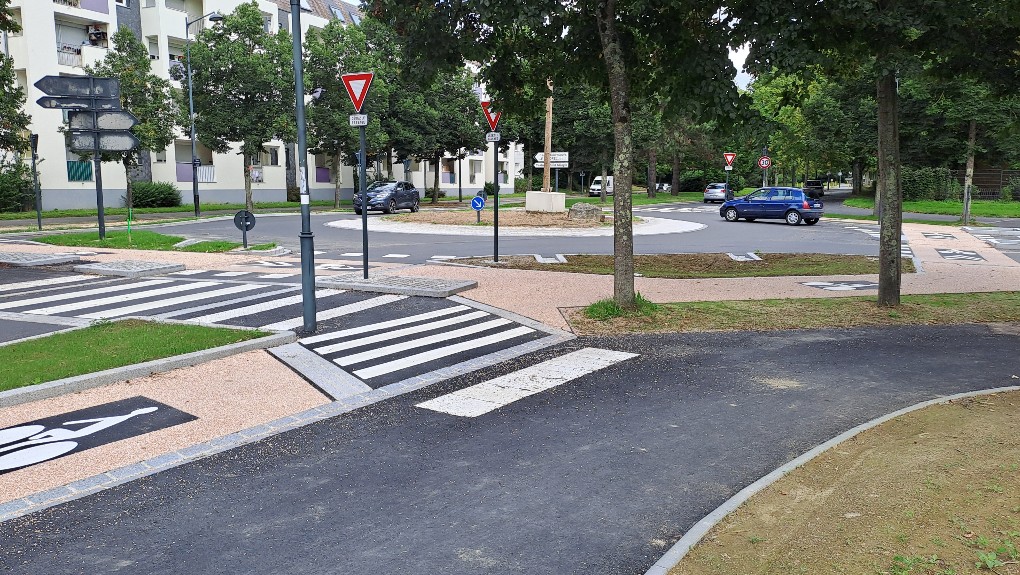 https://www.pss-archi.eu/photos/membres/13651/l/2023/08/1691959436jlyv.jpg