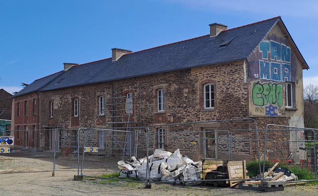 https://www.pss-archi.eu/photos/membres/13651/l/2024/03/1710970199dupy.jpg