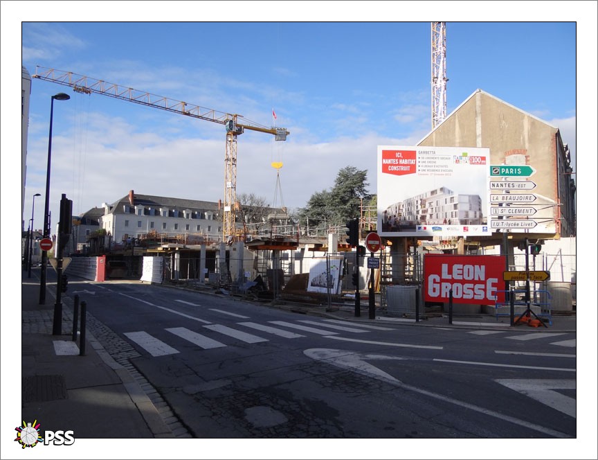 https://www.pss-archi.eu/photos/membres/1439/l/1383145815naq.jpg