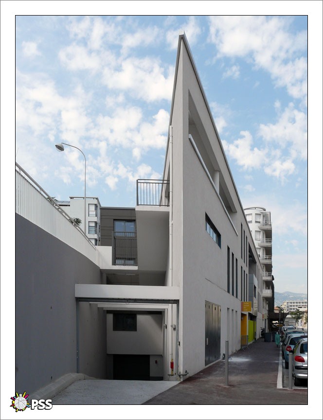 https://www.pss-archi.eu/photos/membres/3246/l/1345913577qsd.jpg