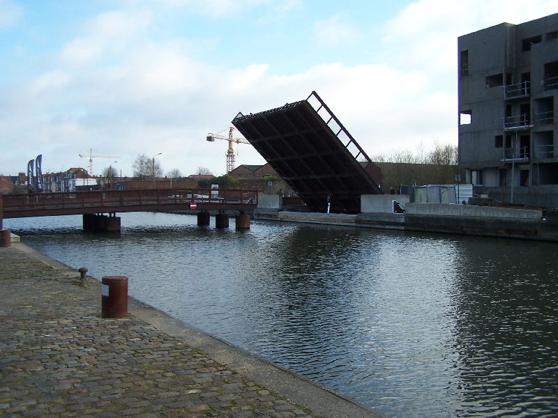 https://www.pss-archi.eu/photos/membres/6493/l/1324287183gnt.jpg