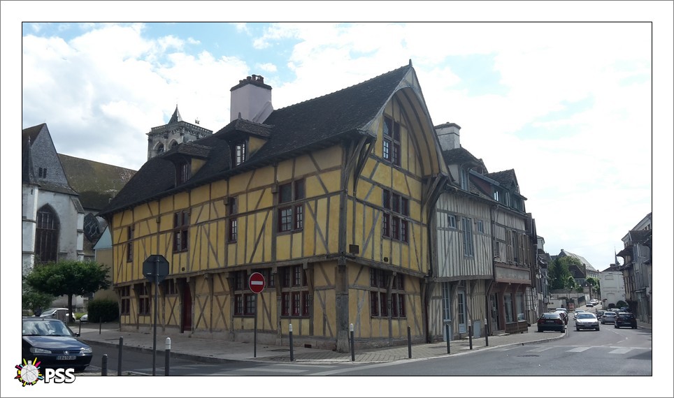 https://www.pss-archi.eu/photos/membres/8974/l/1468782809isd.jpg