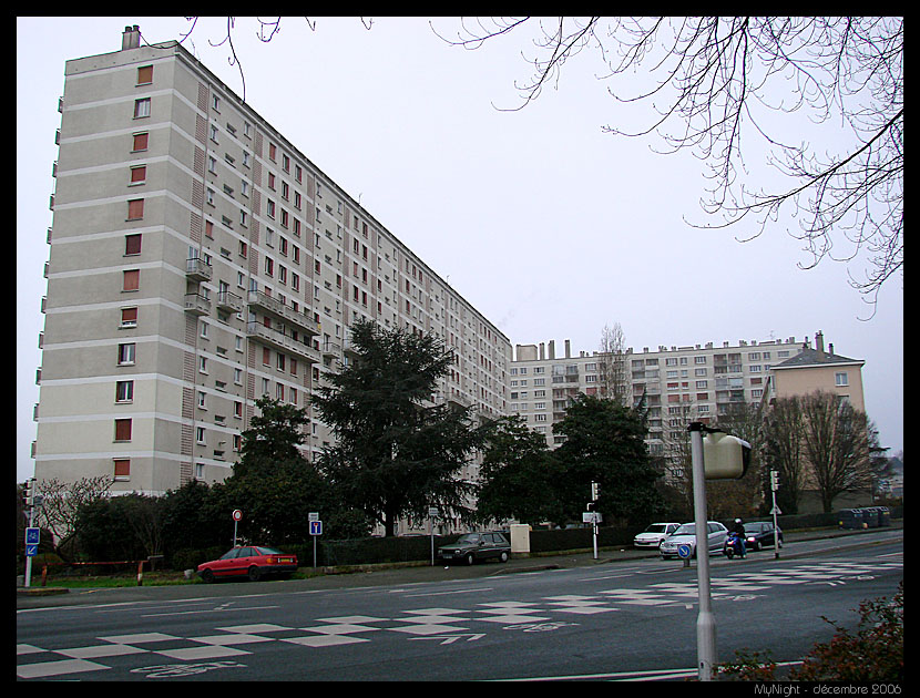 https://www.pss-archi.eu/photos/mynight/angers1/15.jpg