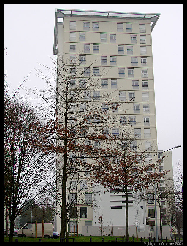 https://www.pss-archi.eu/photos/mynight/angers1/17.jpg