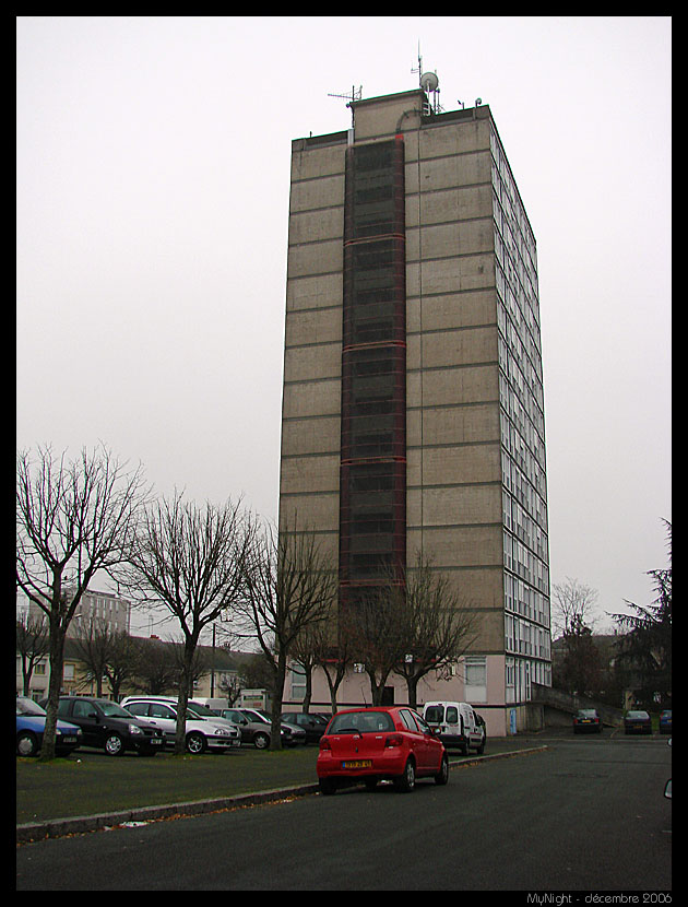 https://www.pss-archi.eu/photos/mynight/angers1/21.jpg