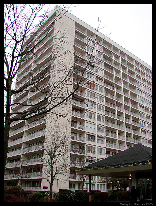 https://www.pss-archi.eu/photos/mynight/angers1/4.jpg