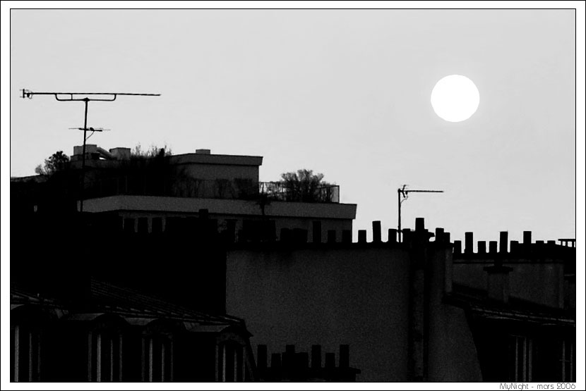 https://www.pss-archi.eu/photos/mynight/lignes_de_toits/upc48.jpg